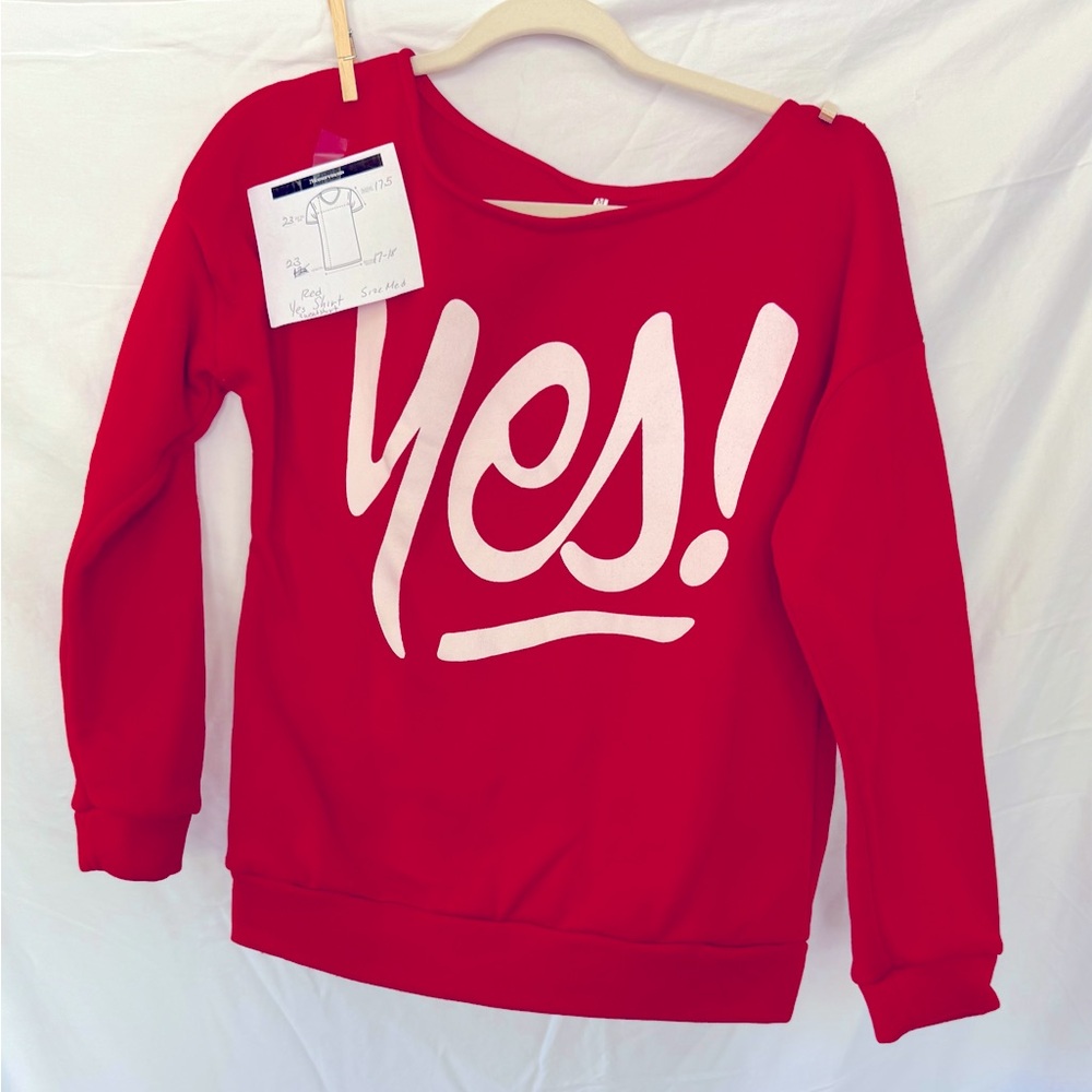 Red Boxy Relaxed Hoodie with 'Yes!' Print